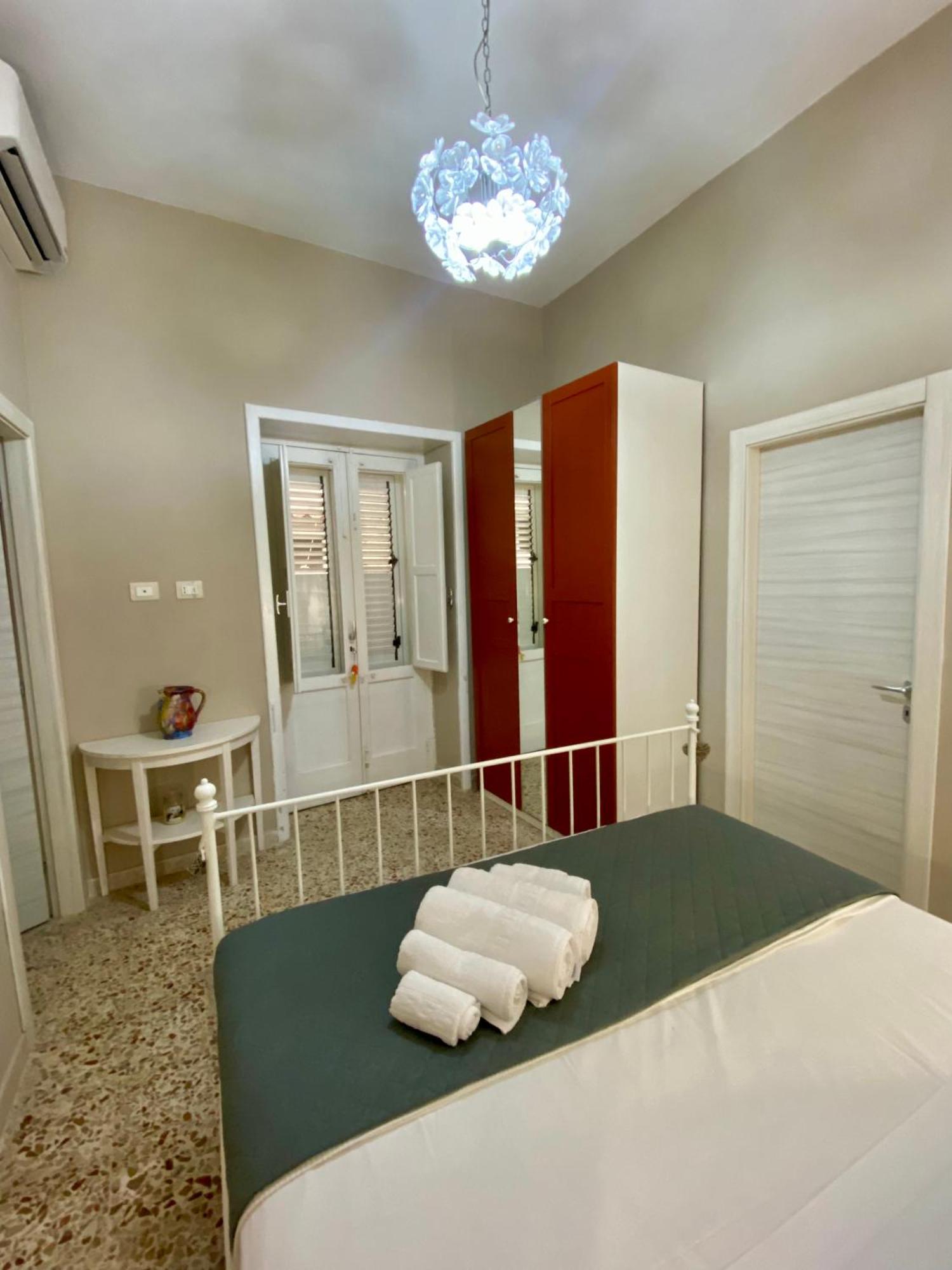 Delizia House Ortigia,Centro Citta, Vicino Al Mare Apartment Syracuse Ngoại thất bức ảnh